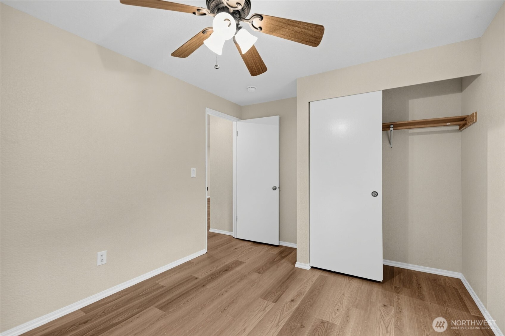 4627 127th Pl Place Property Photo 18