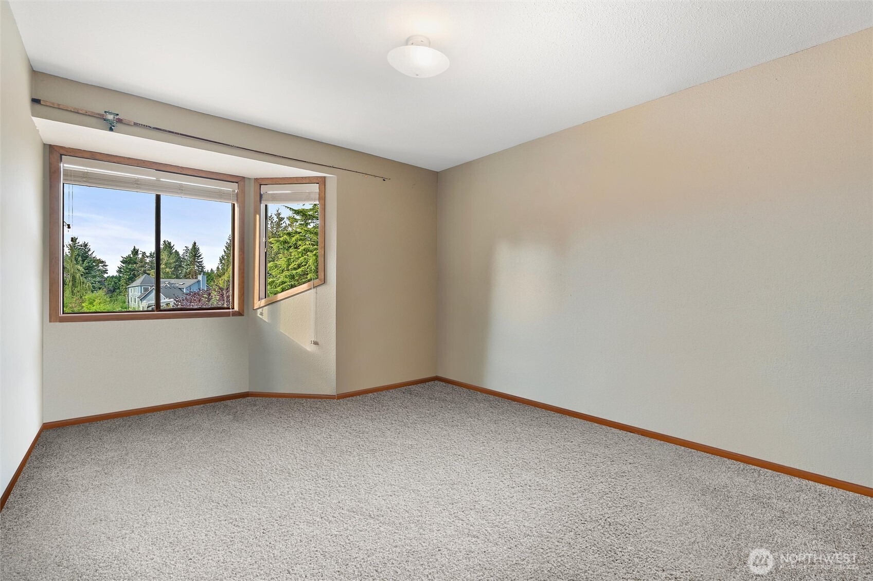 6314 137th Place Property Photo 32