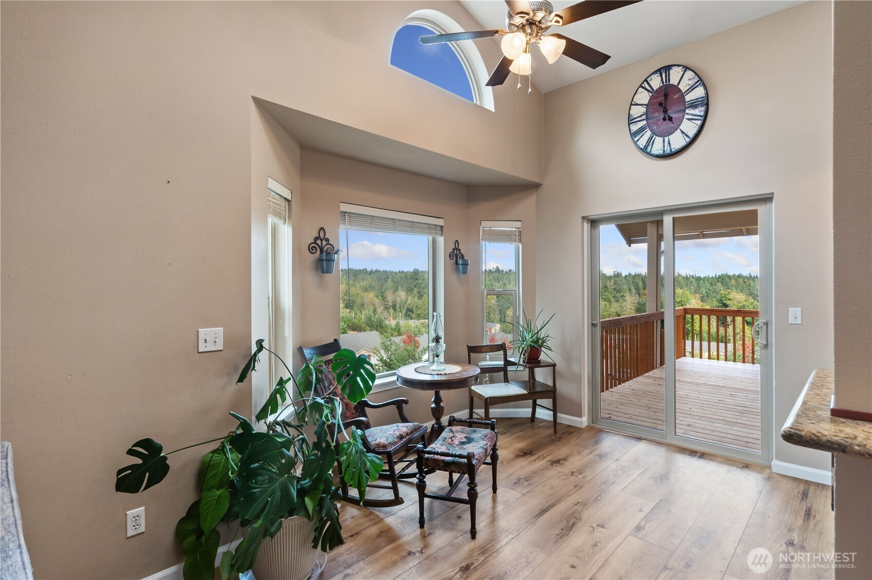 1242 Nw Timber Shadow Court Property Photo 8