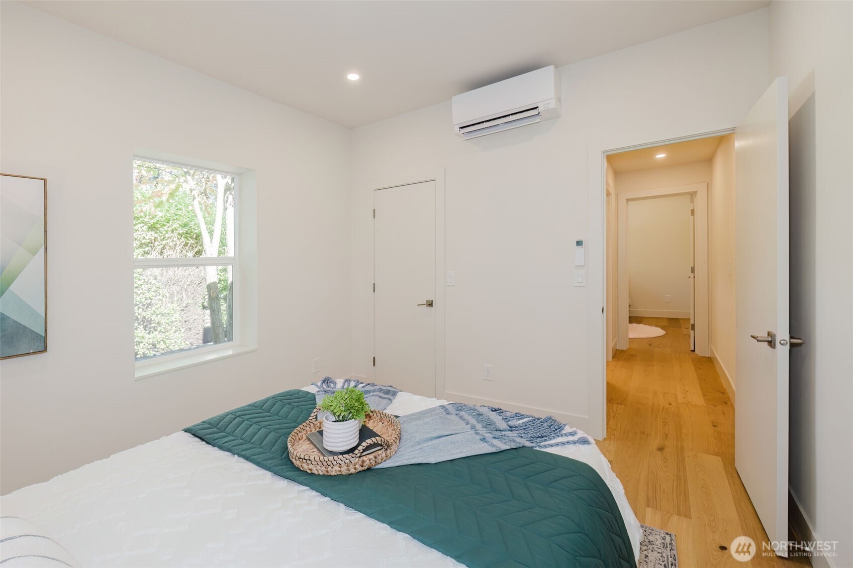 6338 Blakely Avenue Property Photo 14
