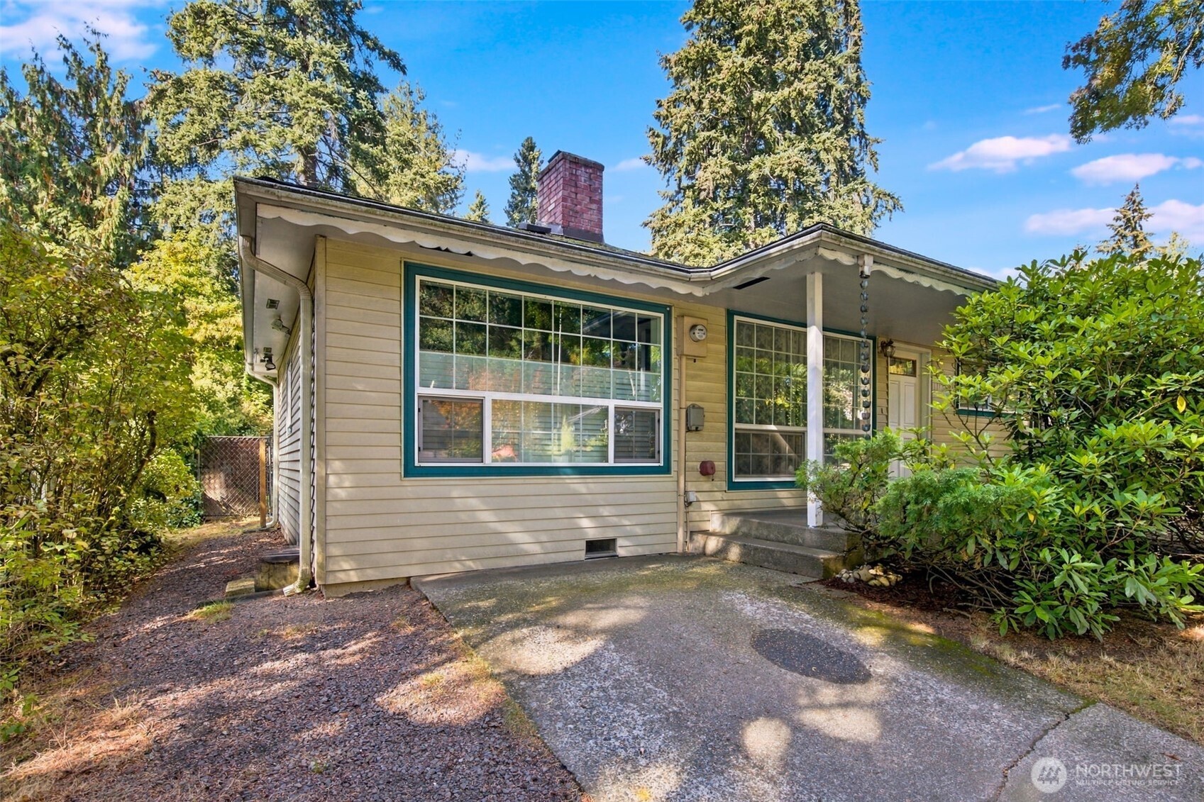 11735 35th Avenue Property Photo 1