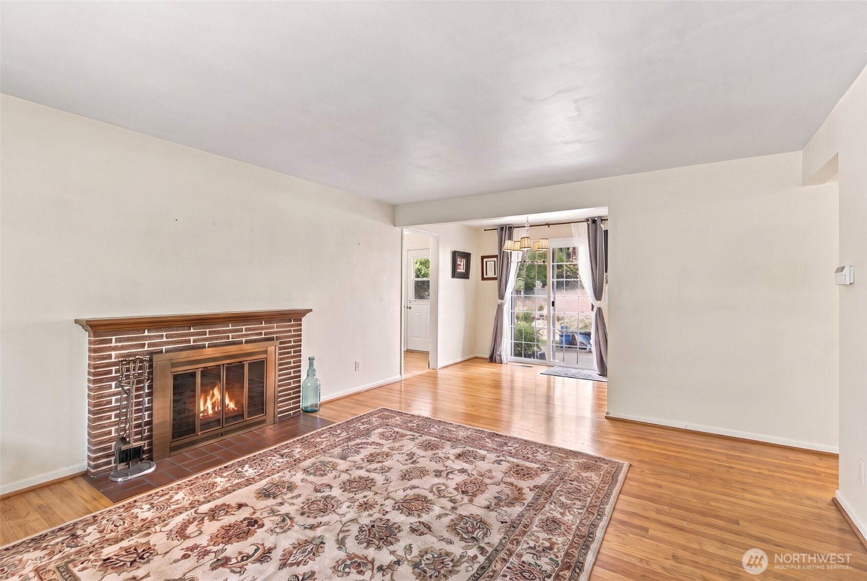 11735 35th Avenue Property Photo 6