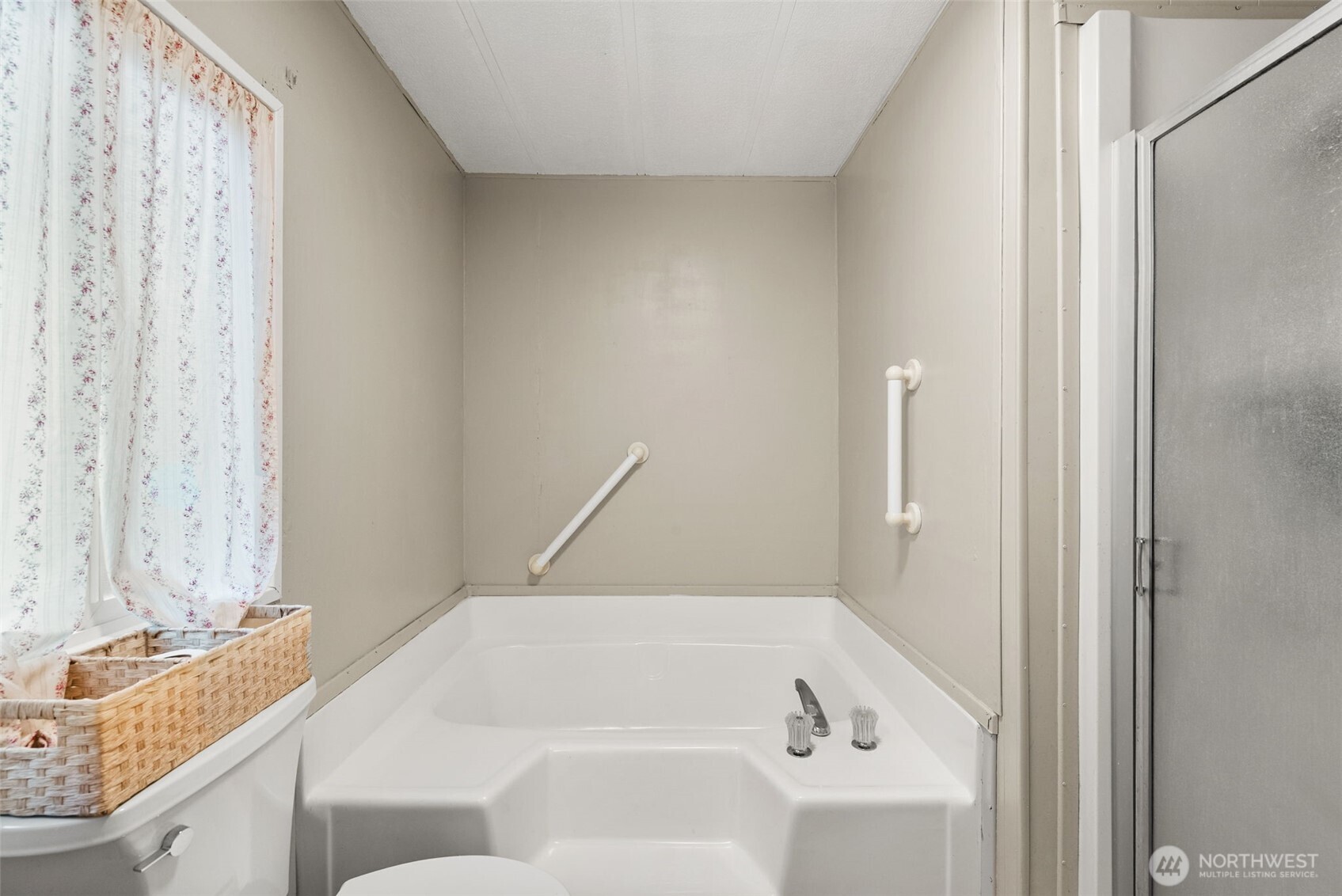 1342 Spruce Drive Property Photo 17