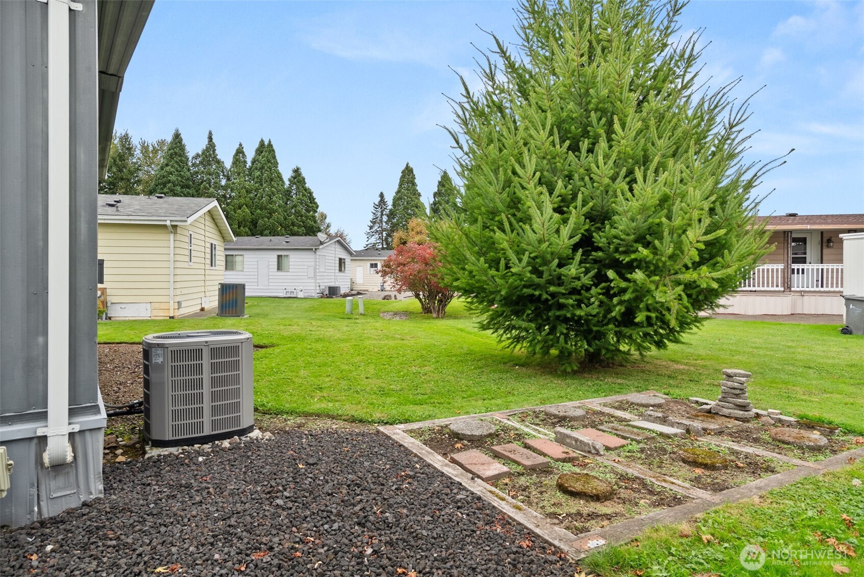 1342 Spruce Drive Property Photo 23
