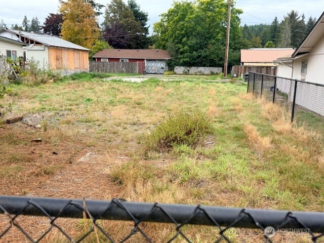 505 Morse Street Property Photo 3