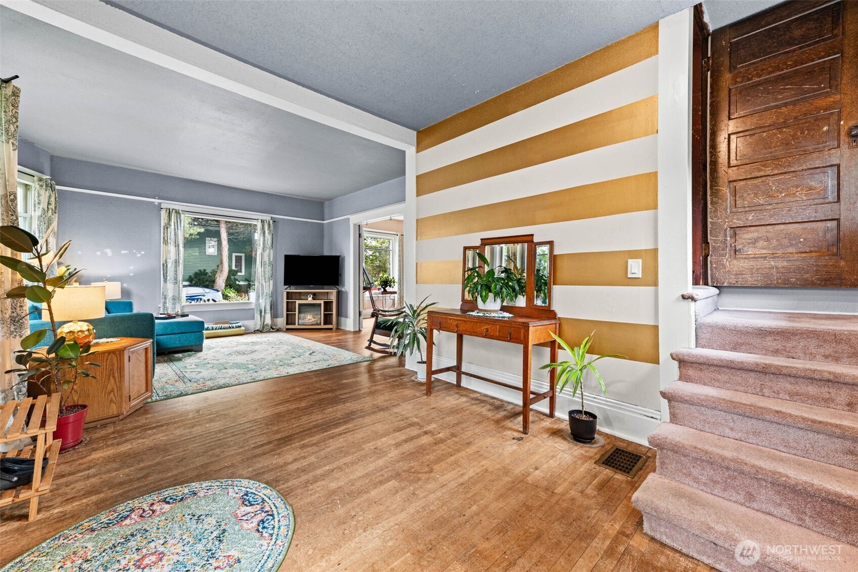 1402 N Fife Street Property Photo 3