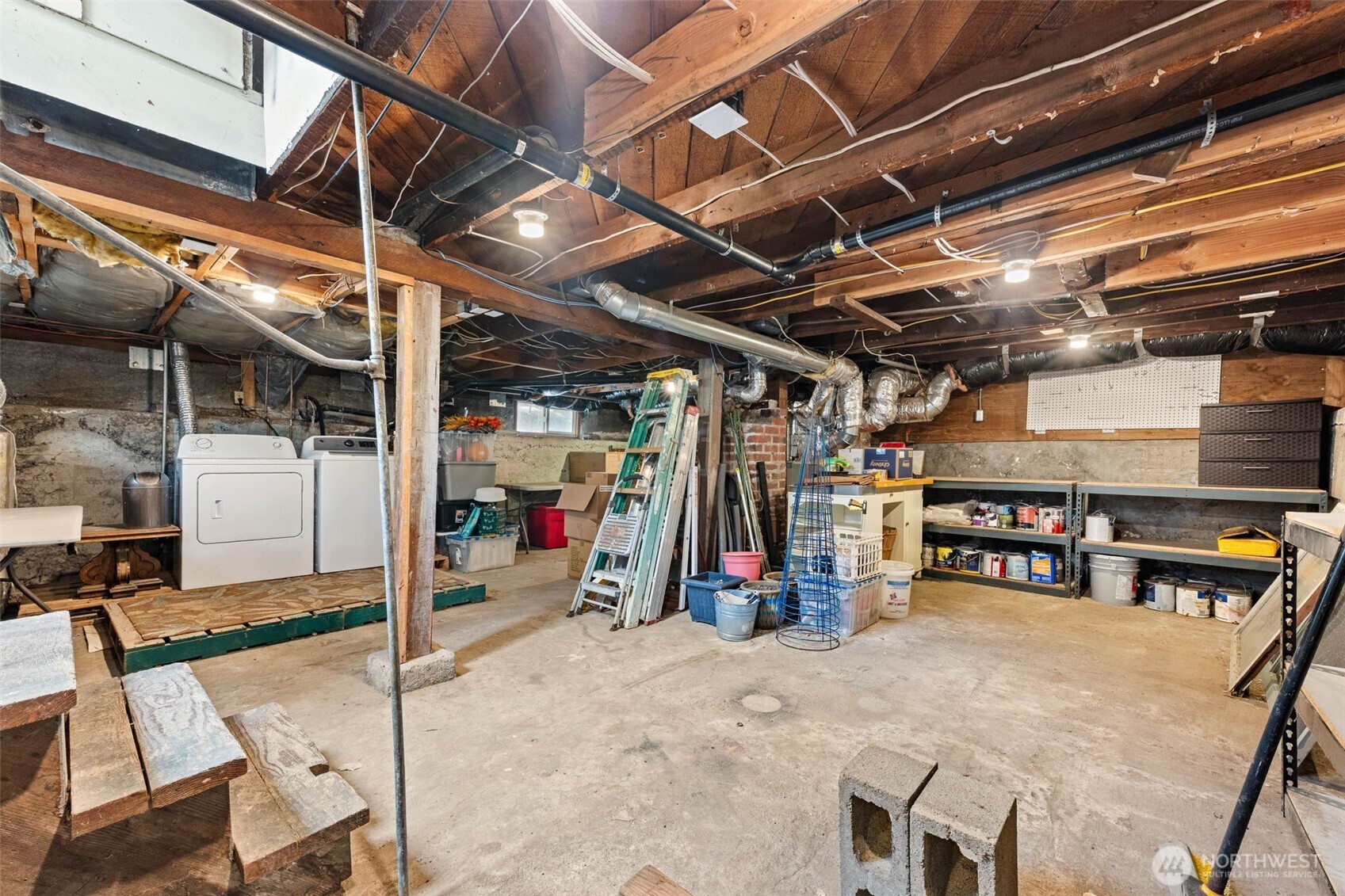 1402 N Fife Street Property Photo 29