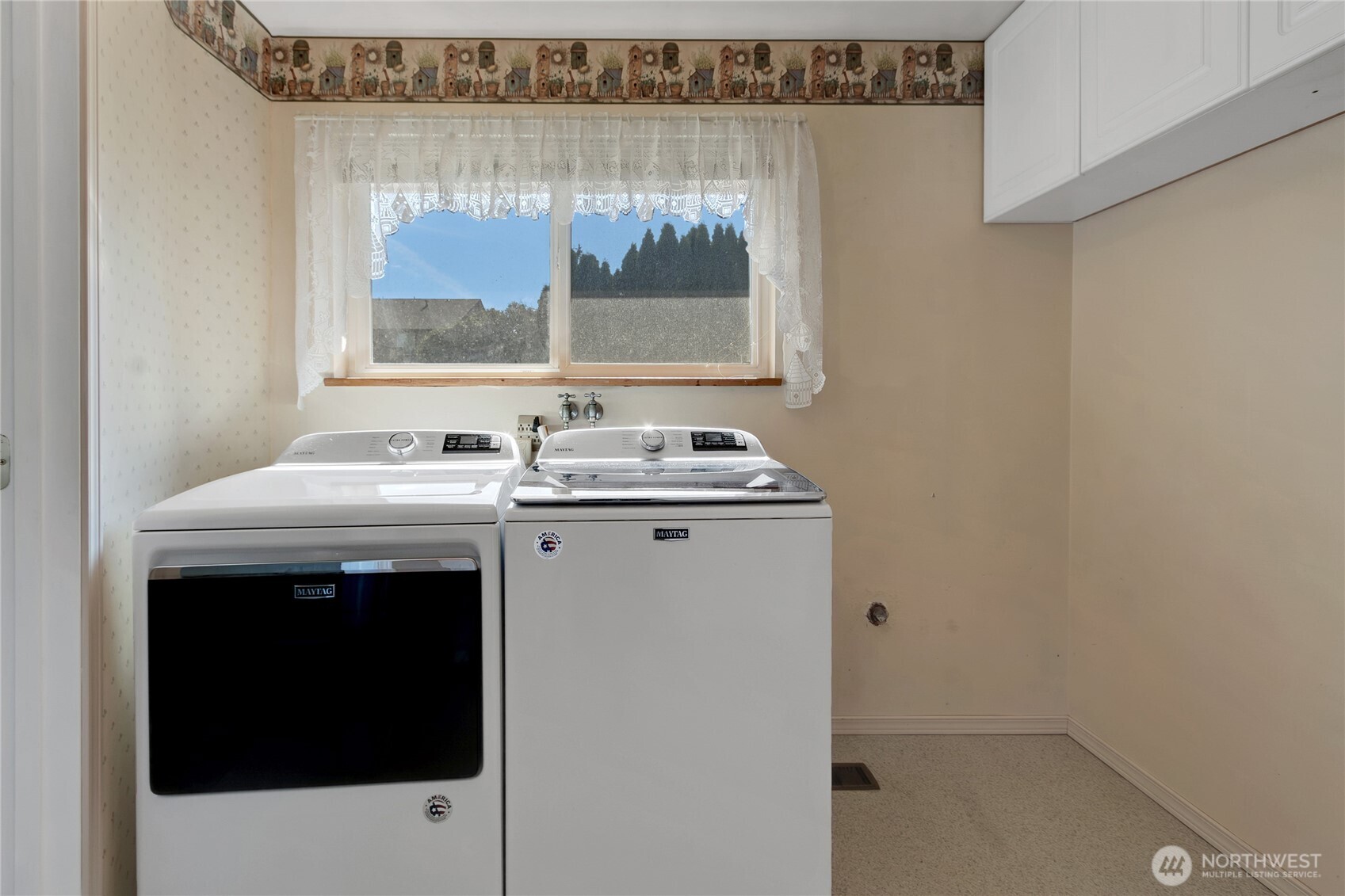 820 9th Avenue Property Photo 14