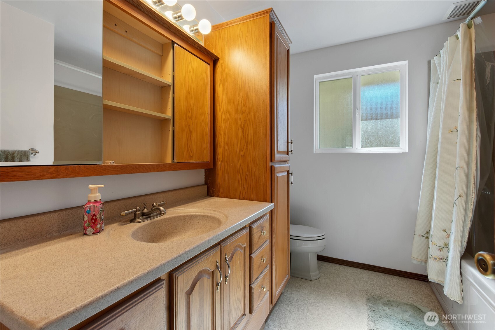 820 9th Avenue Property Photo 16