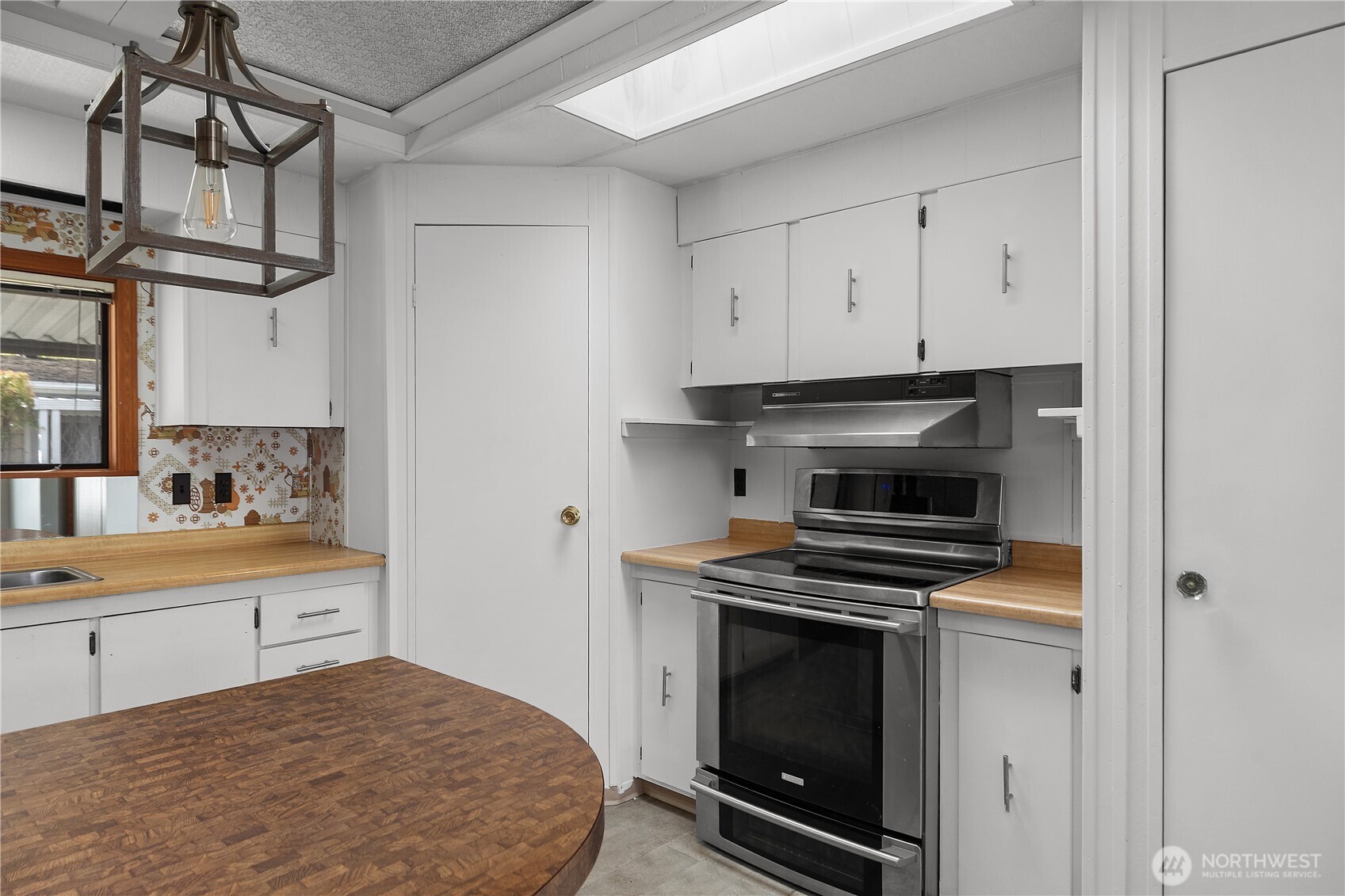 8 Dasher Drive Property Photo 8