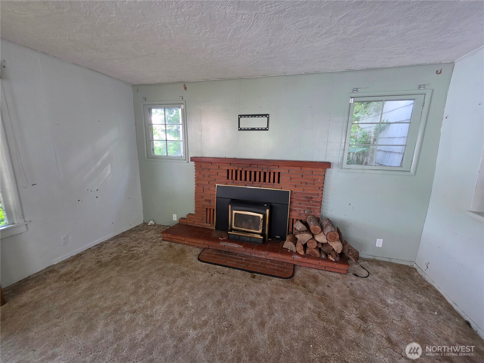 560 E North Bay Road Property Photo 15