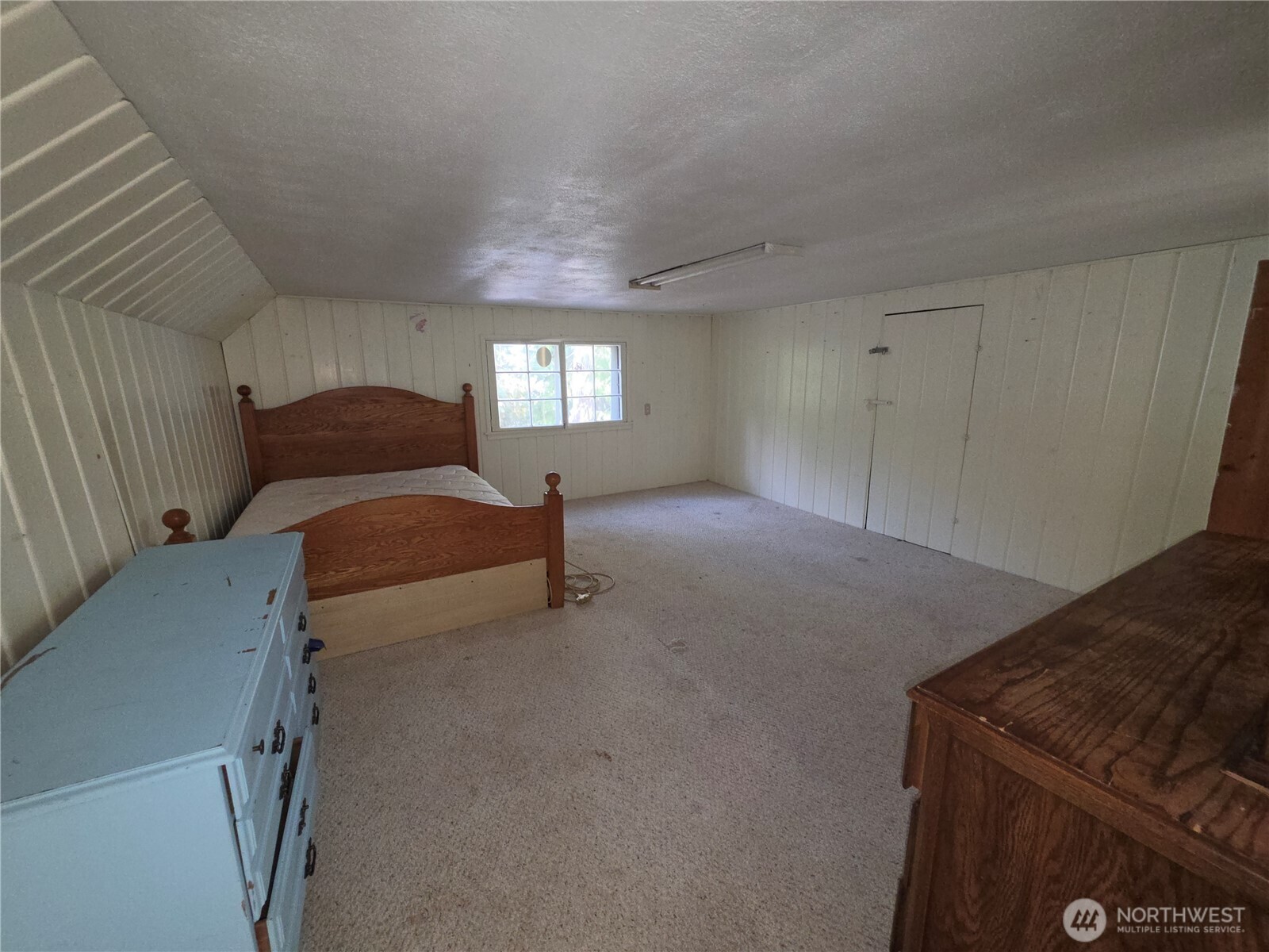 560 E North Bay Road Property Photo 24