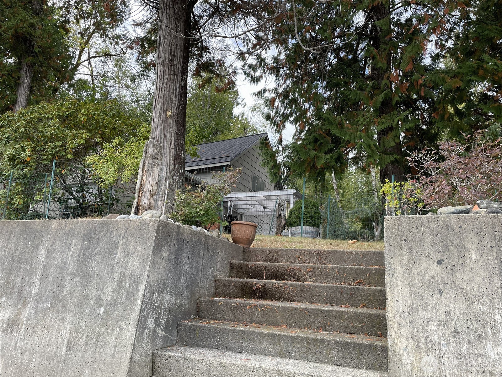 560 E North Bay Road Property Photo 26