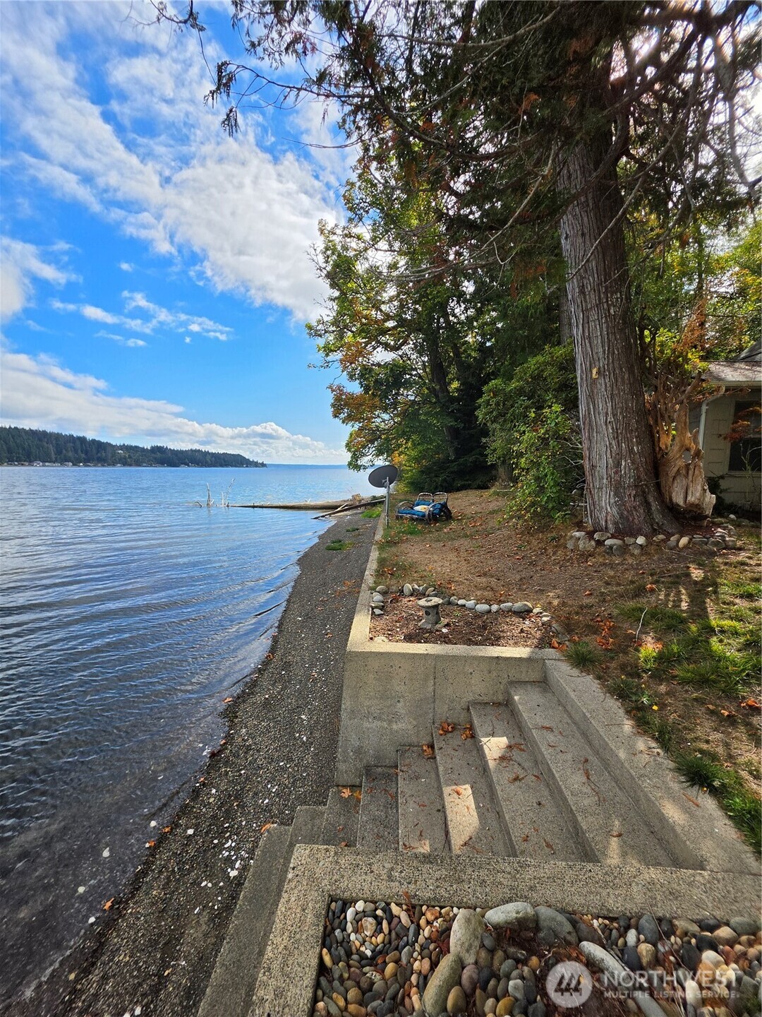 560 E North Bay Road Property Photo 29