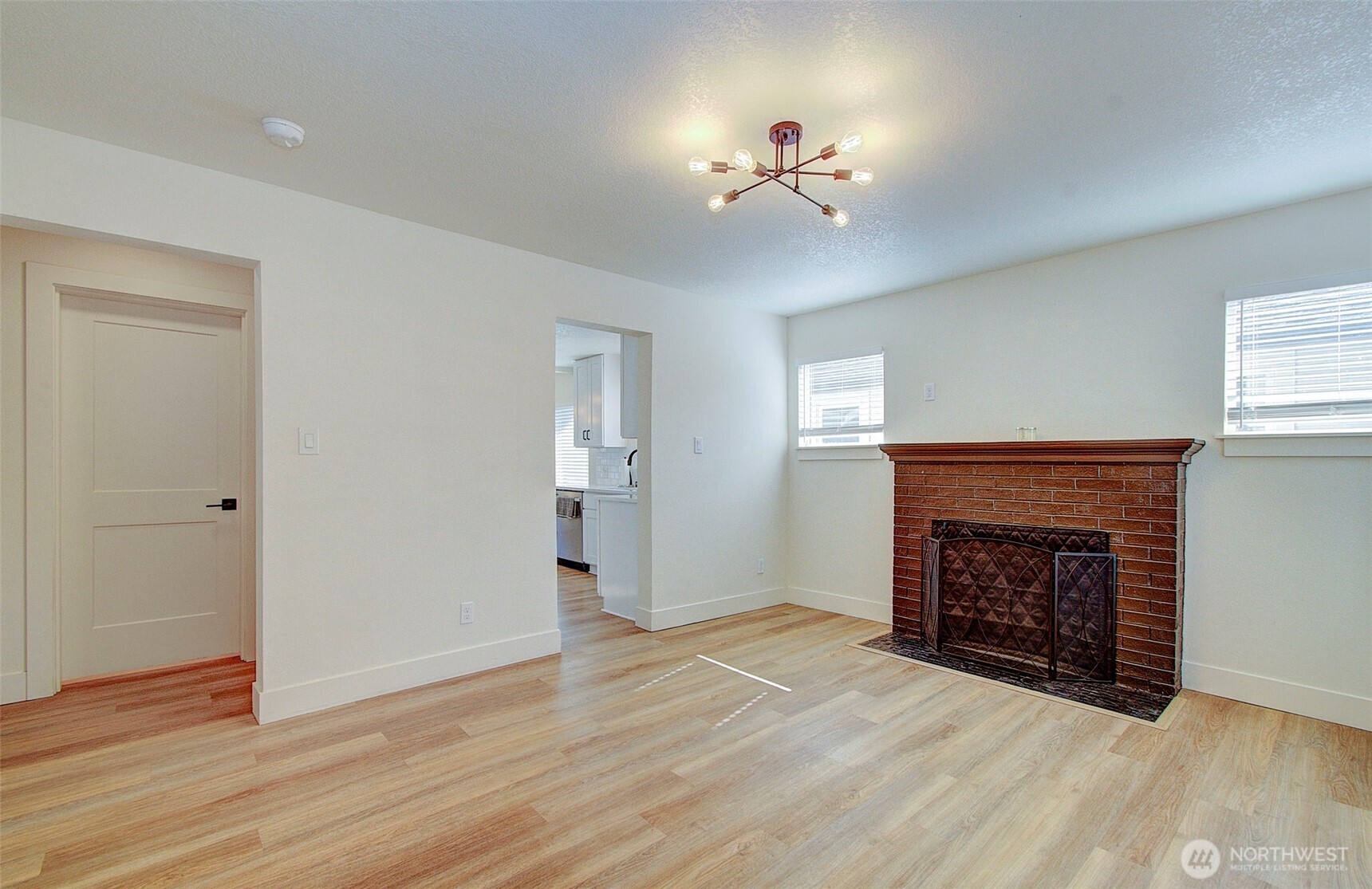 340 20 Avenue Property Photo 5