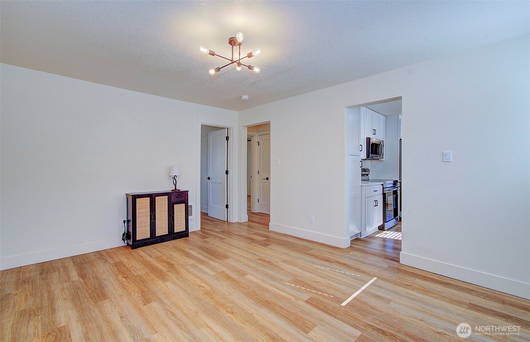 340 20 Avenue Property Photo 8