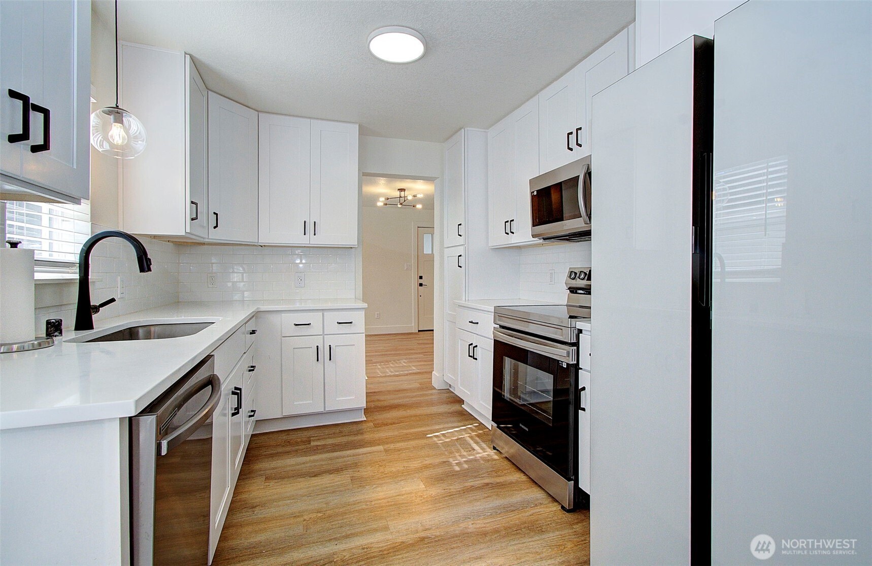 340 20 Avenue Property Photo 18