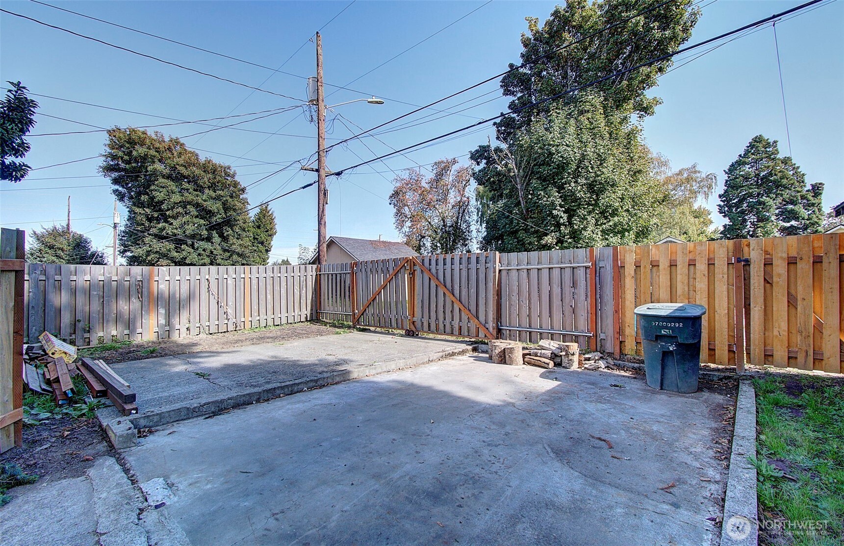 340 20 Avenue Property Photo 30