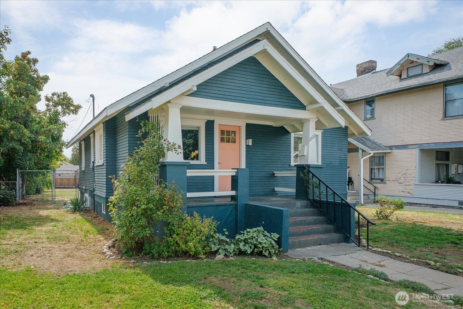 2727 W Broadway Ave Property Photo 4
