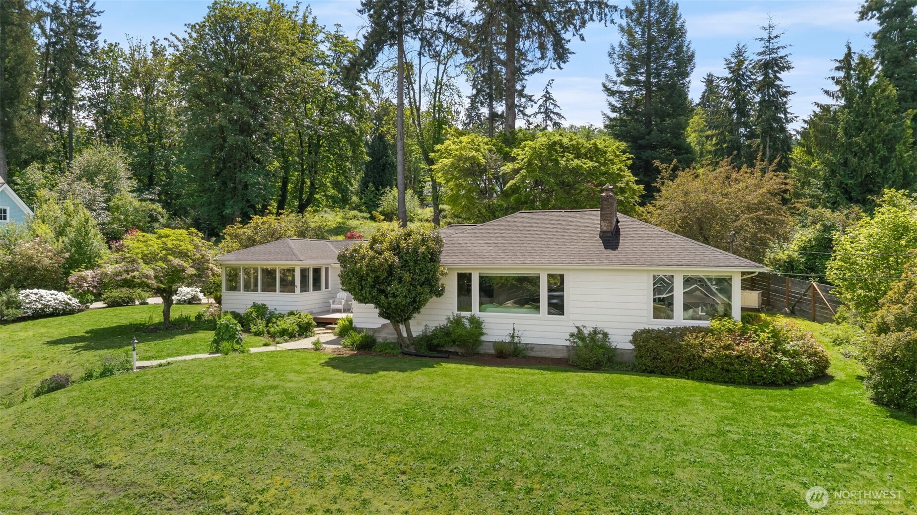 5930 Rose Loop Property Photo 3