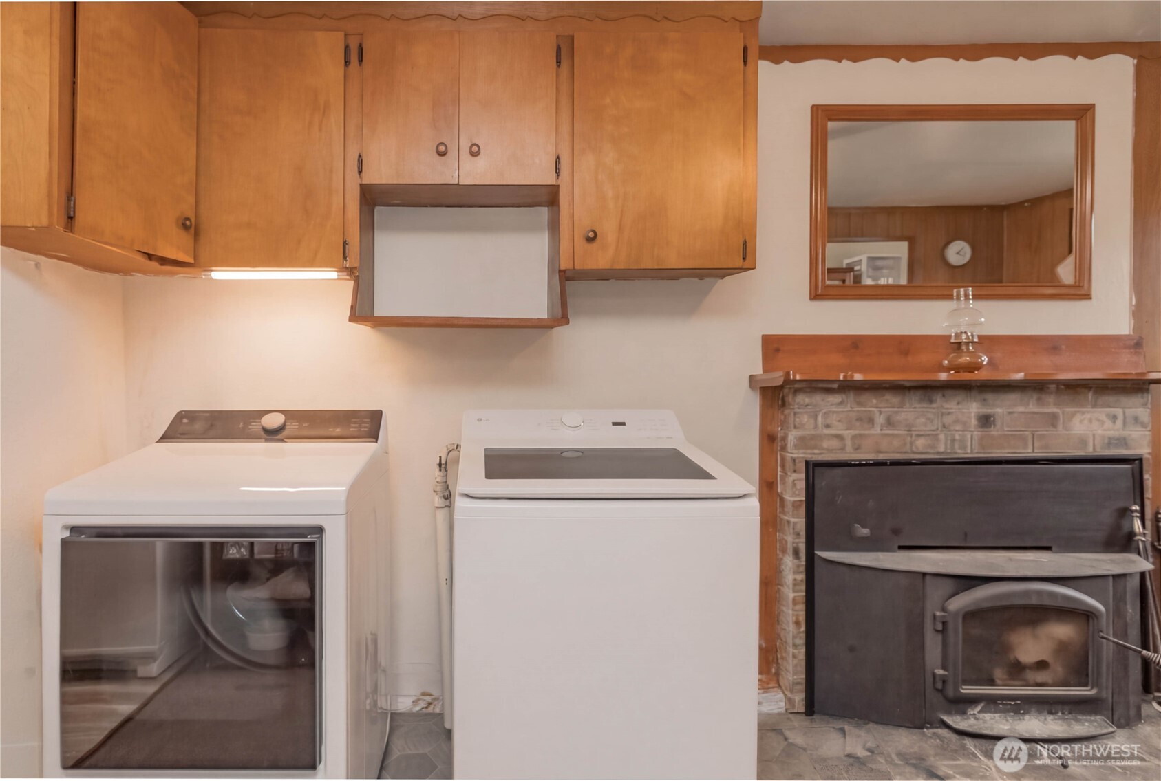 10622 Fruitland Avenue Property Photo 12
