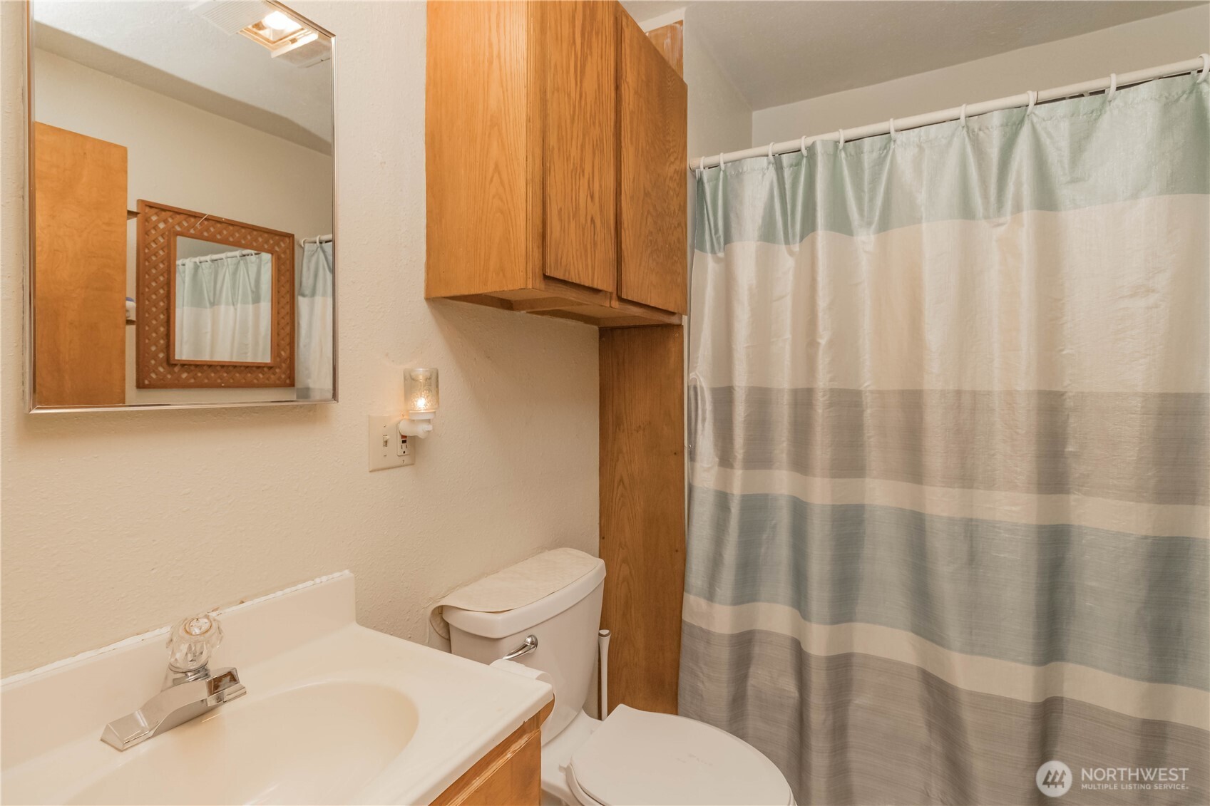 10622 Fruitland Avenue Property Photo 15
