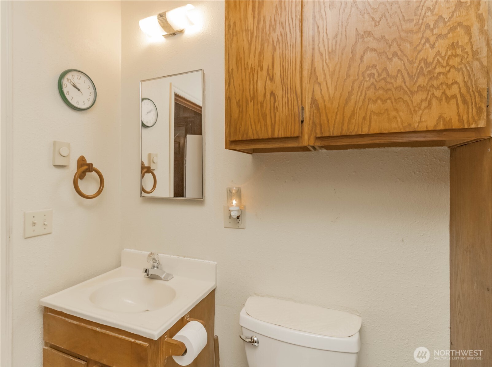 10622 Fruitland Avenue Property Photo 16