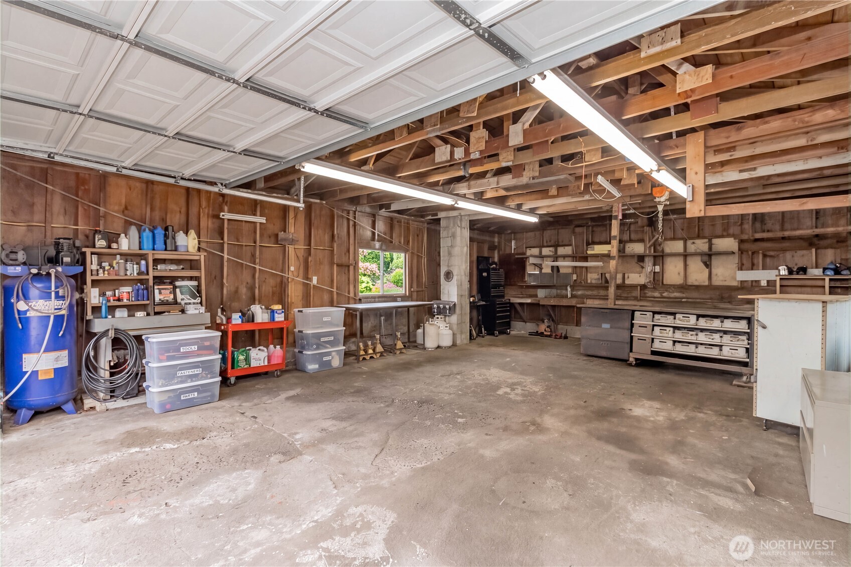 10622 Fruitland Avenue Property Photo 23
