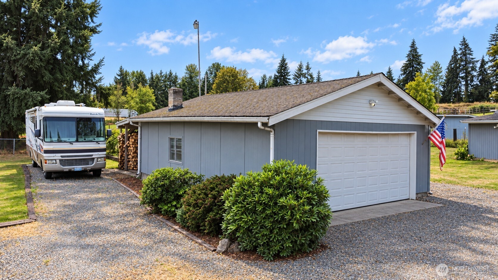 10622 Fruitland Avenue Property Photo 26
