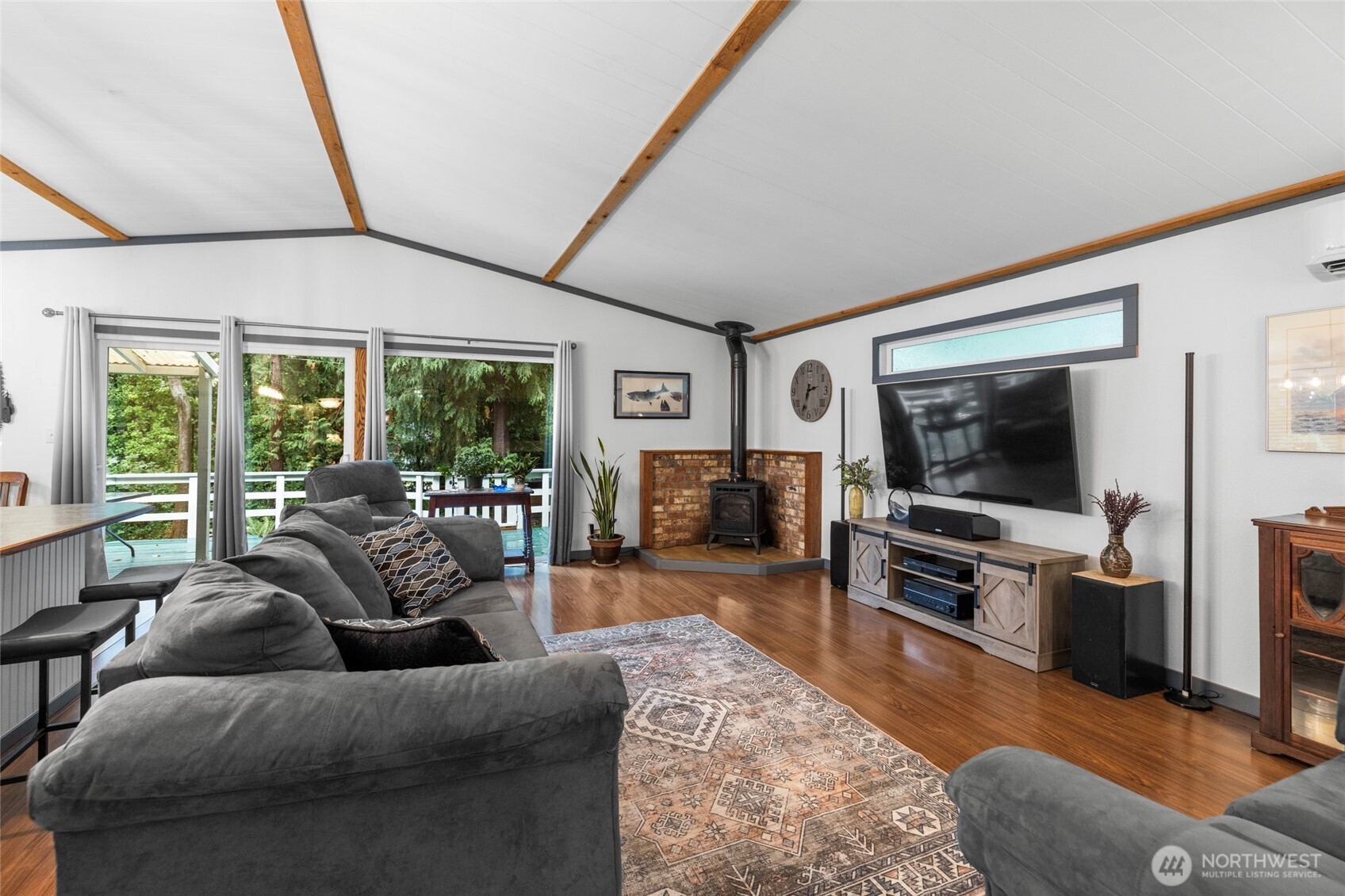 504 Colville Way Property Photo 14