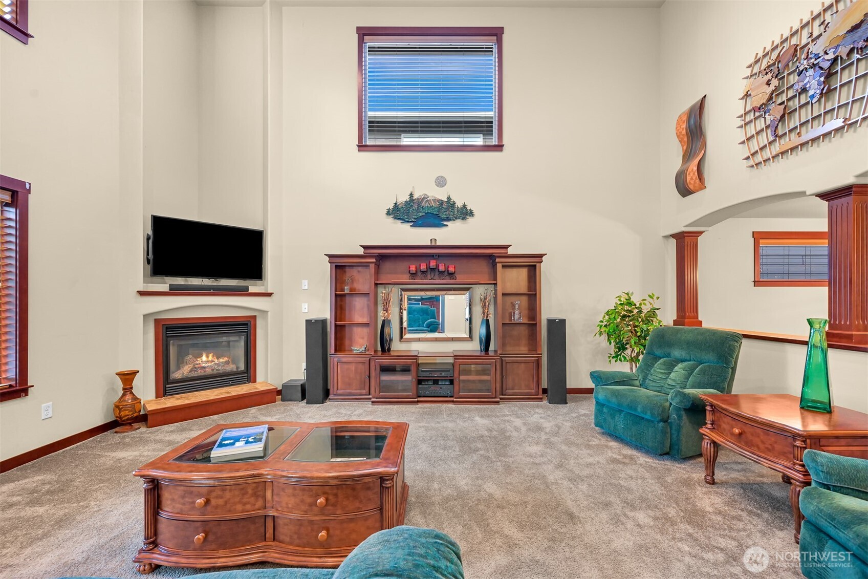 221 Jeff Street Property Photo 4