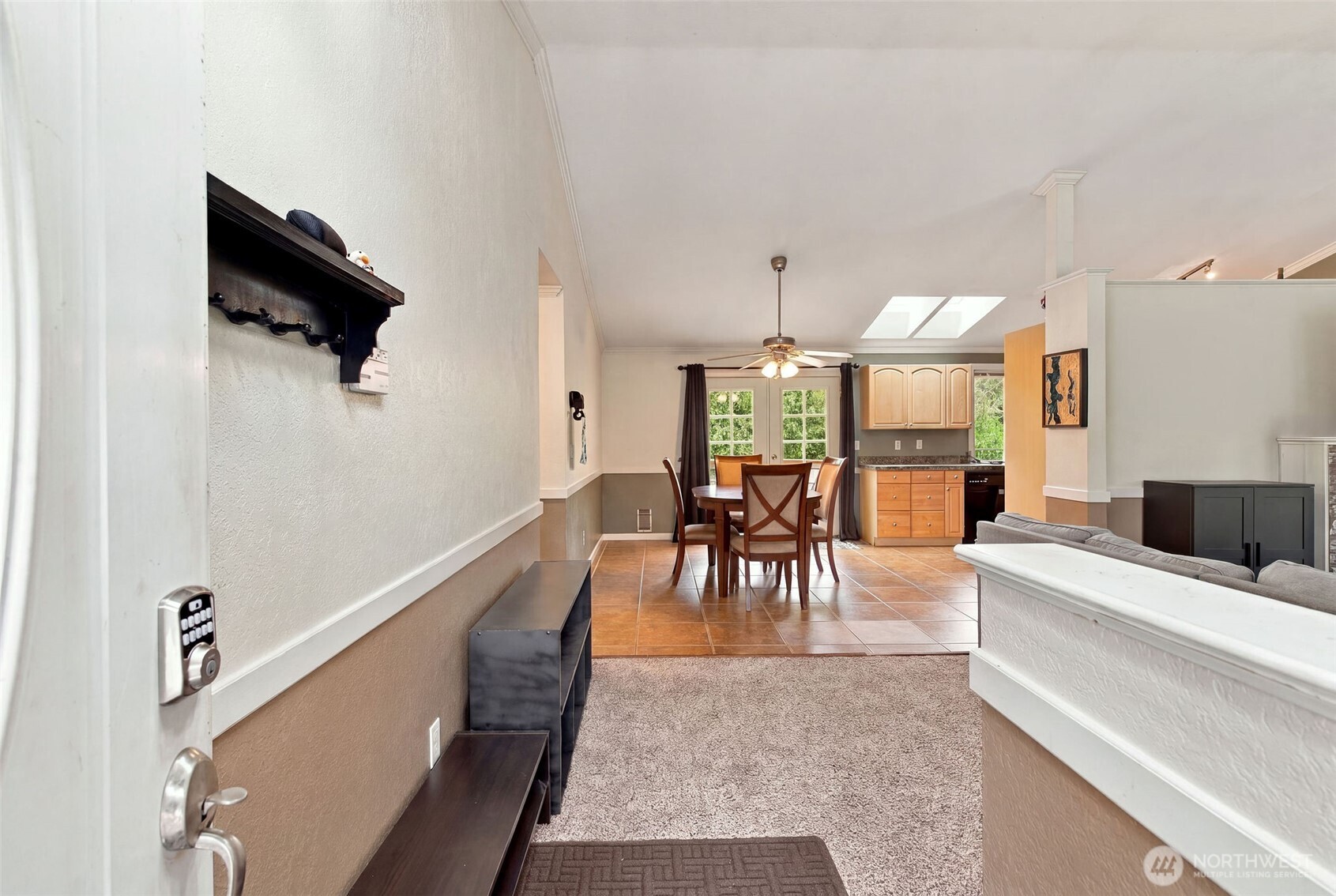 10429 10th Place Property Photo 5