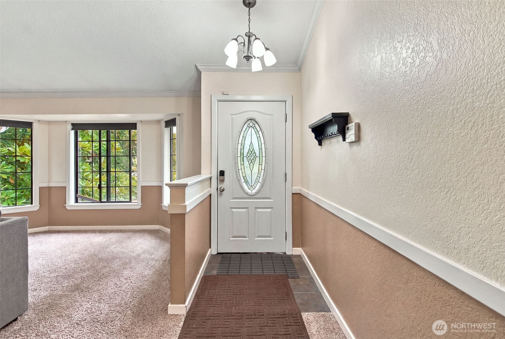 10429 10th Place Property Photo 6