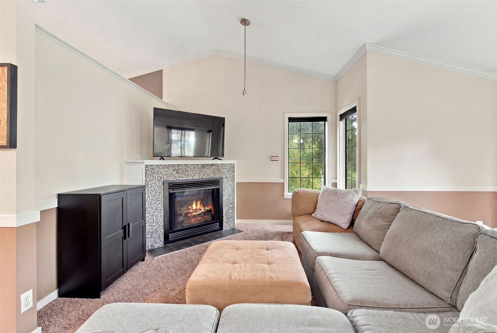 10429 10th Place Property Photo 8