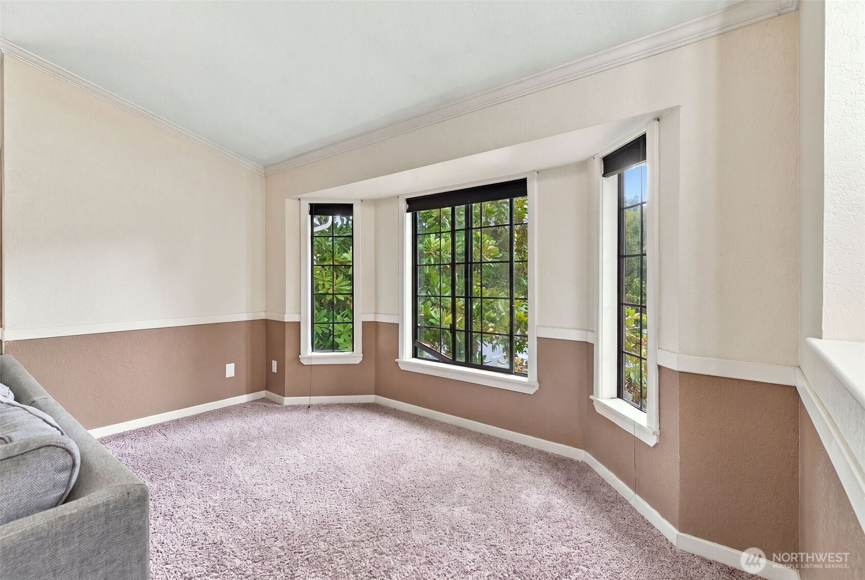 10429 10th Place Property Photo 10