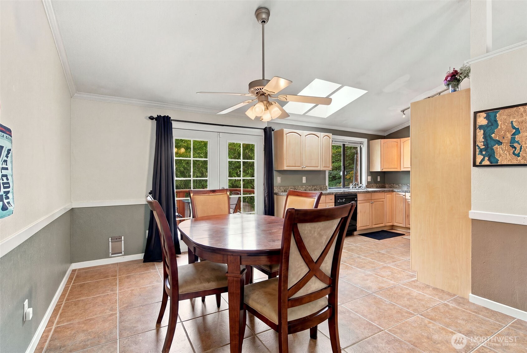 10429 10th Place Property Photo 12