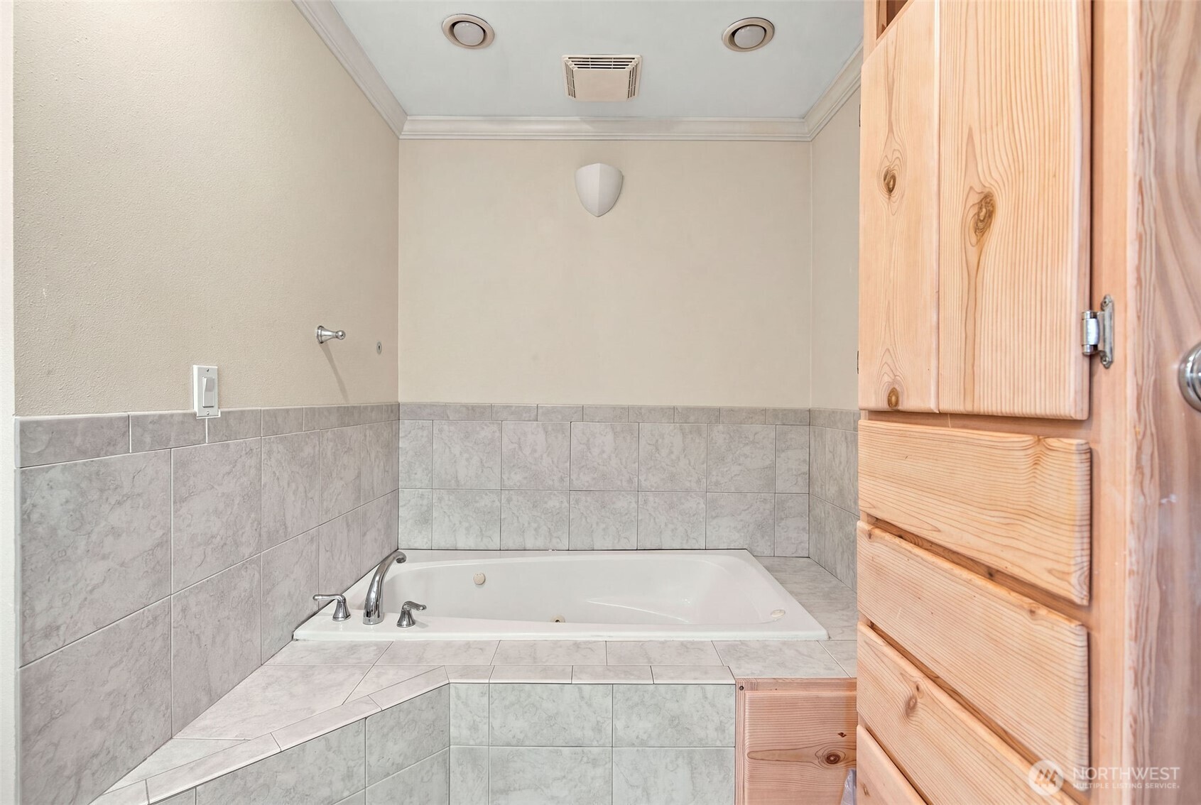 10429 10th Place Property Photo 24