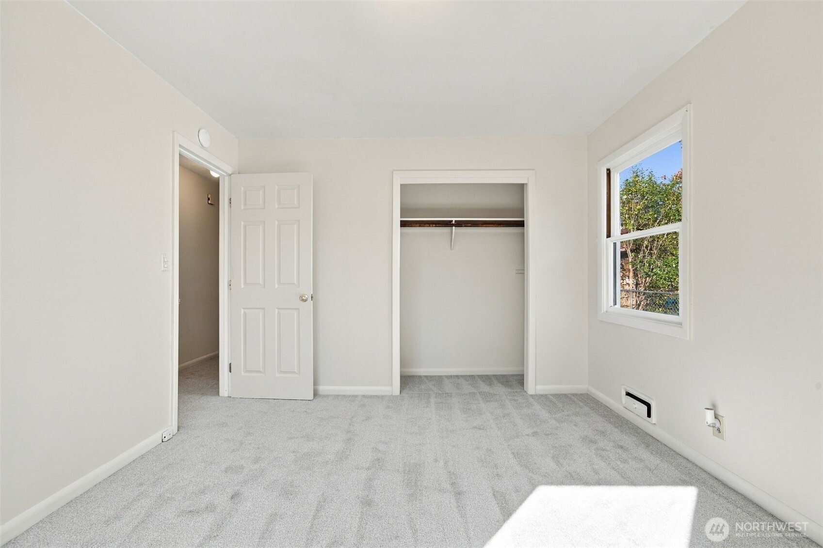 2526 E 20th Street Property Photo 26