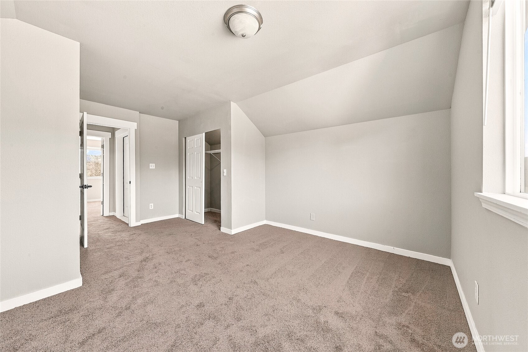 213 Phoenix Avenue Property Photo 19