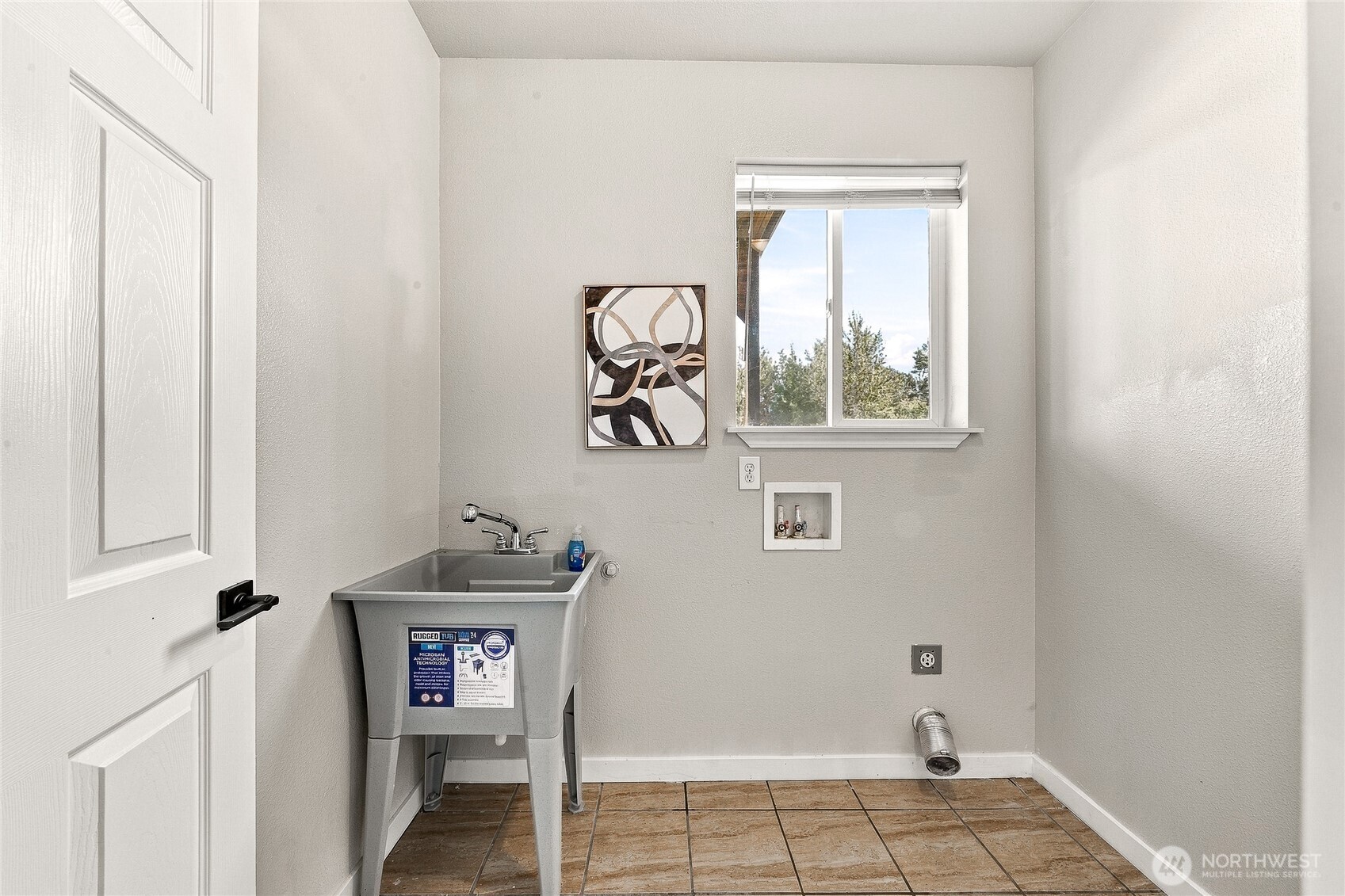 213 Phoenix Avenue Property Photo 25