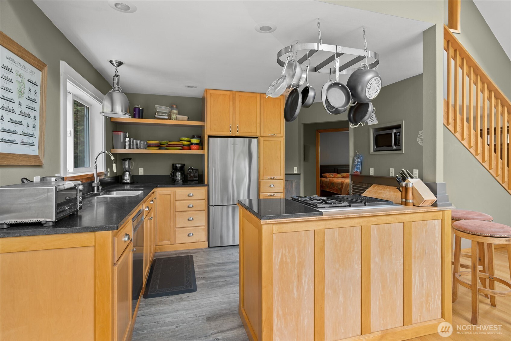 411 Puget Drive Property Photo 11