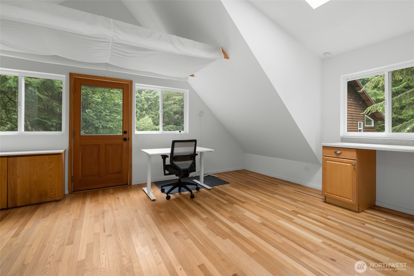 411 Puget Drive Property Photo 30