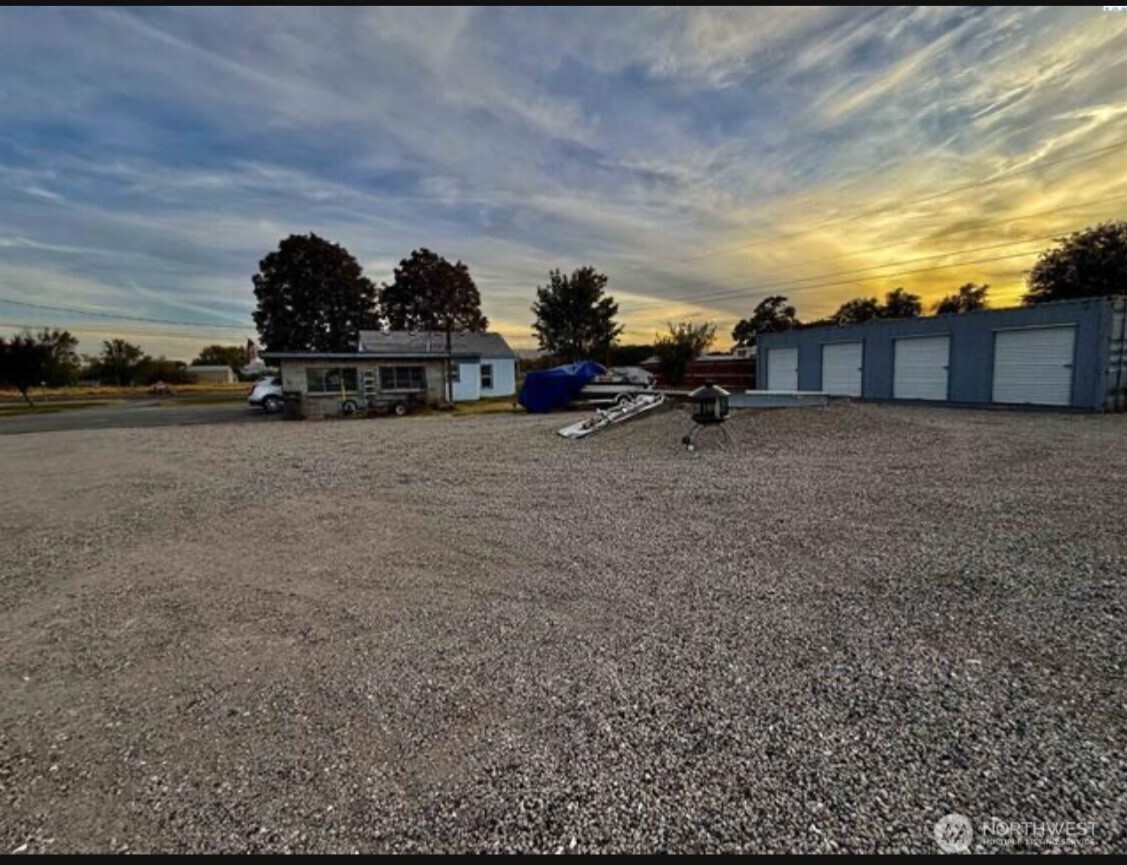 206504 E Bryson Brown Road Property Photo 4
