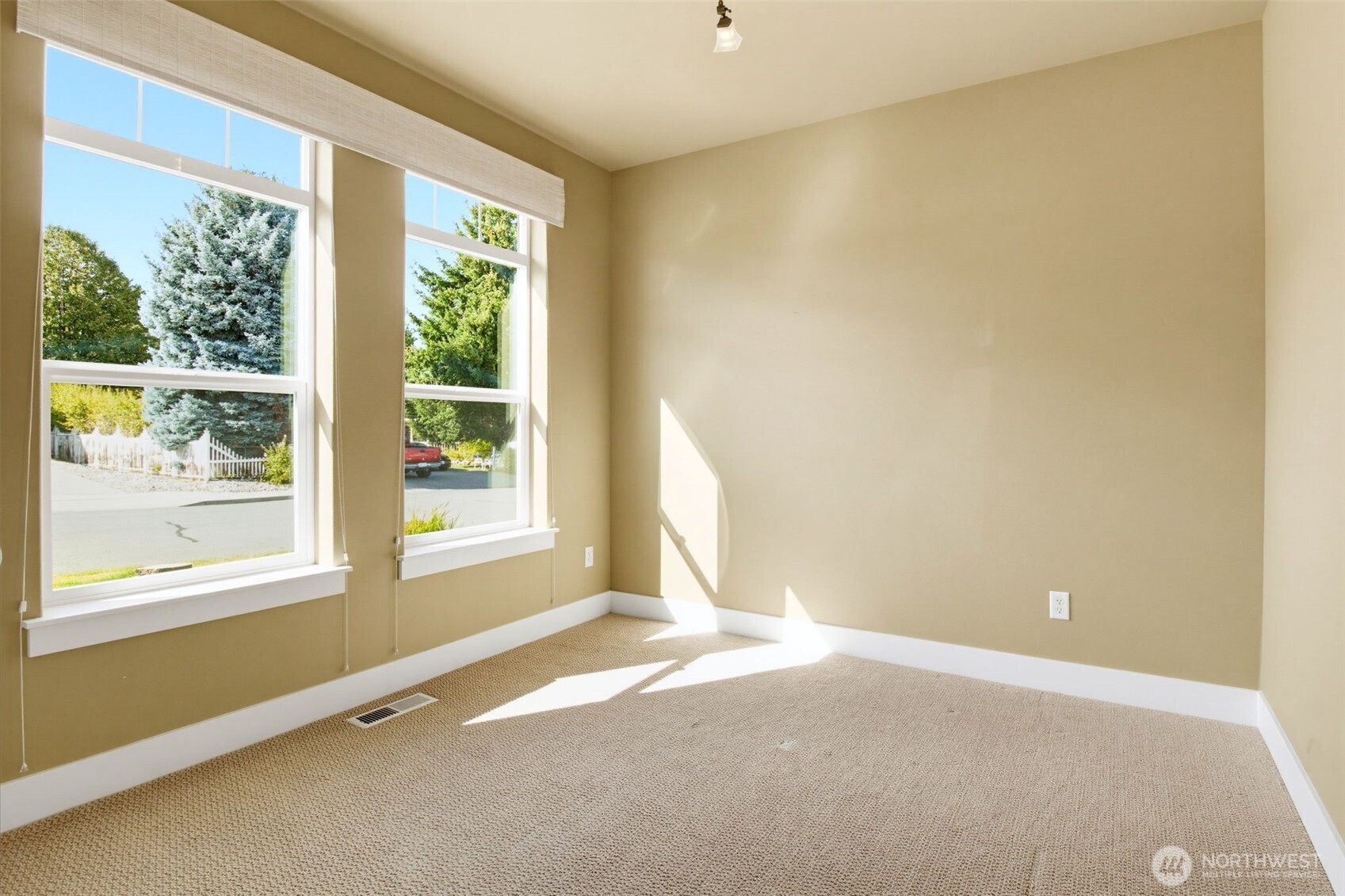 105 Pickens Street Property Photo 10