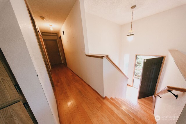 19311 59th Place Property Photo 4