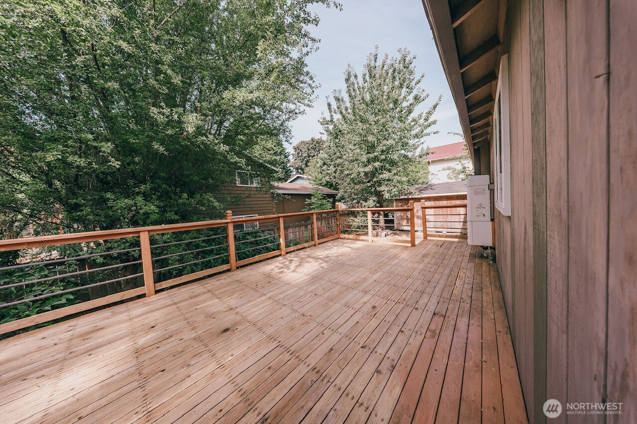 19311 59th Place Property Photo 7
