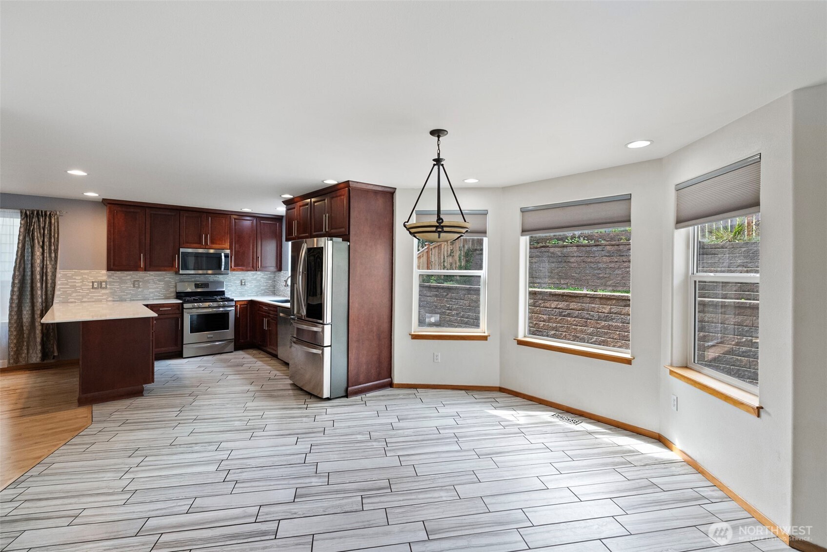 1673 Bayview Drive Property Photo 13