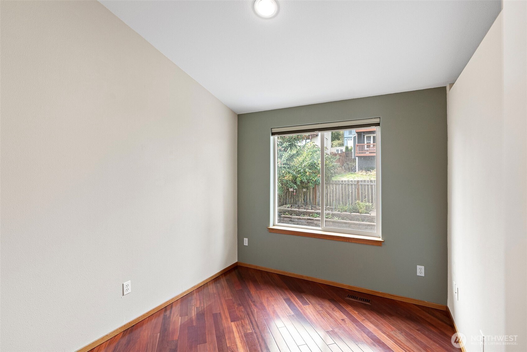 1673 Bayview Drive Property Photo 23