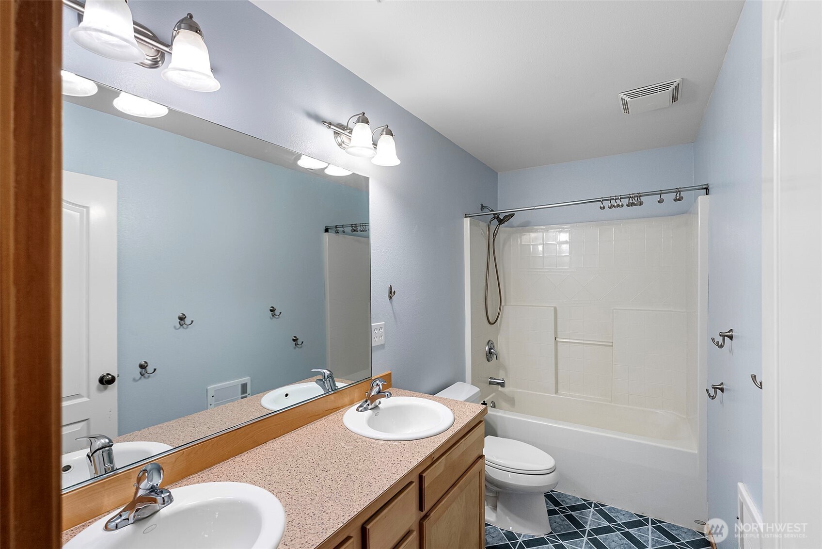 1673 Bayview Drive Property Photo 28