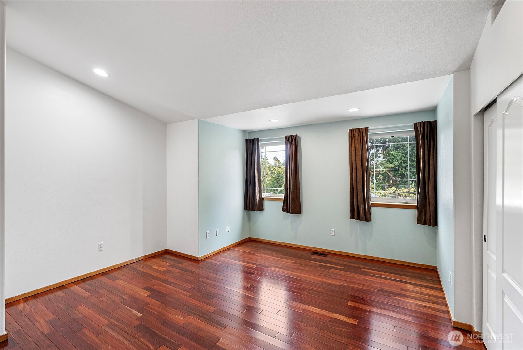 1673 Bayview Drive Property Photo 29